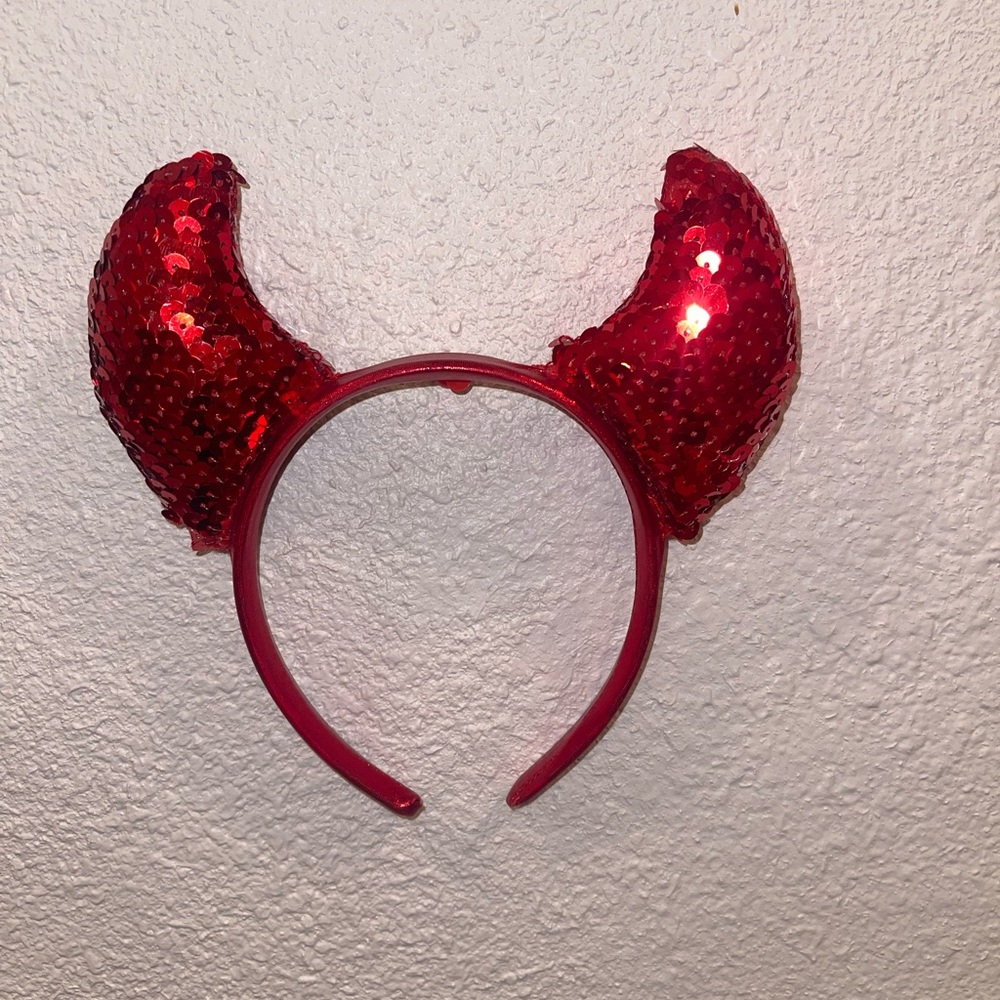 Devil Horns Sequence